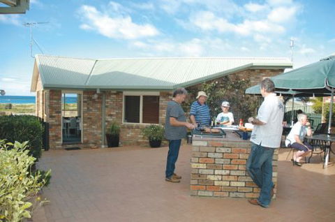 Captain's Quarters - Tourism Caloundra 1