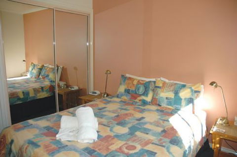 Captain's Quarters - Tourism Caloundra 4