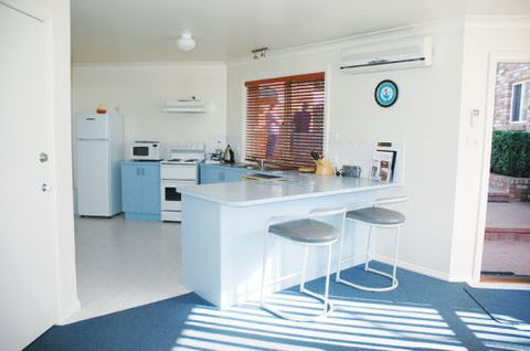 Captain's Quarters - Tourism Caloundra 5