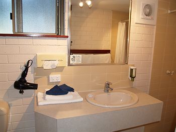 Pigeon House Motor Inn - Tourism Caloundra 10