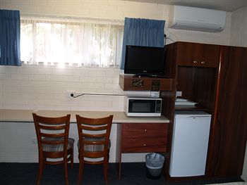 Pigeon House Motor Inn - Tourism Caloundra 11
