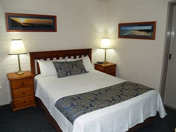 Pigeon House Motor Inn - Tourism Caloundra 13