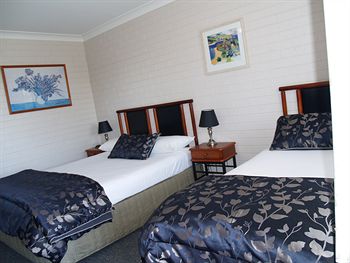 Pigeon House Motor Inn - Tourism Caloundra 14
