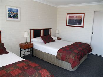 Pigeon House Motor Inn - Tourism Caloundra 25