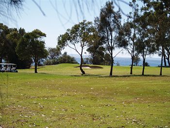 Pigeon House Motor Inn - Tourism Caloundra 27