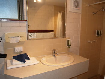 Pigeon House Motor Inn - Tourism Caloundra 35