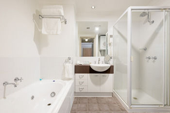 Ringwood Royale - Tourism Caloundra 4