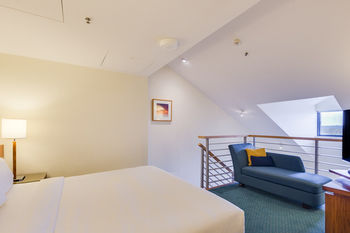 Courtyard By Marriott Sydney-North Ryde - Tourism Caloundra 10