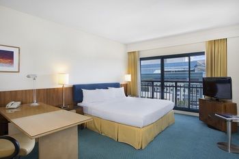 Courtyard By Marriott Sydney-North Ryde - Tourism Caloundra 26