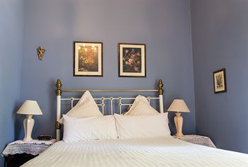 Toorak Manor - Tourism Caloundra 2