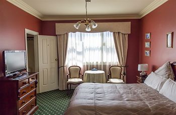 Toorak Manor - Tourism Caloundra 3