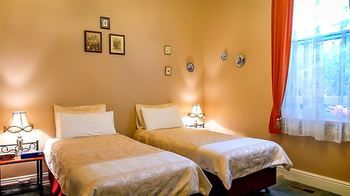 Toorak Manor - Tourism Caloundra 38