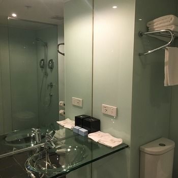 Ramada Encore Dandenong - Tourism Caloundra 1