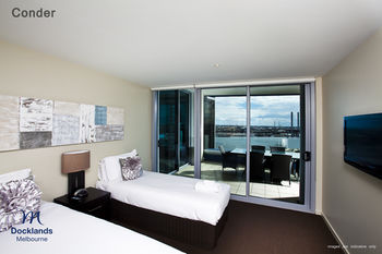 Grand Mercure Apartments Docklands - Tourism Caloundra 5
