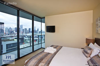 Grand Mercure Apartments Docklands - Tourism Caloundra 9
