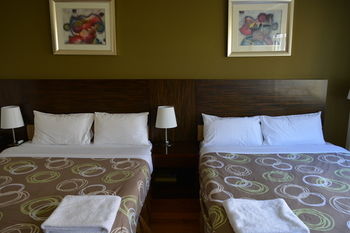 YTI Garden Hotel - Tourism Caloundra 14