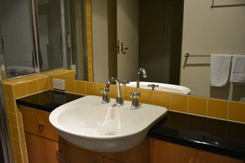 YTI Garden Hotel - Tourism Caloundra 24