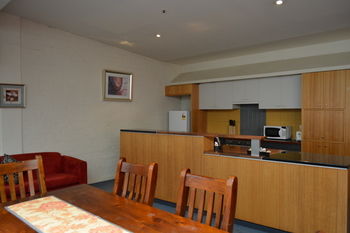 YTI Garden Hotel - Tourism Caloundra 25