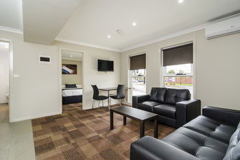 Parkville Place - Tourism Caloundra 21