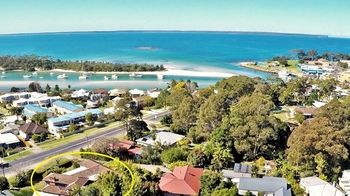Dolphin Sands - Tourism Caloundra 2