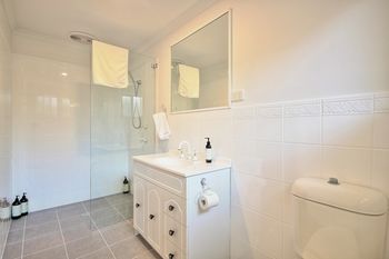 Dolphin Sands - Tourism Caloundra 3