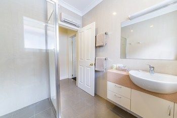 Best Western Melbourne's Princes Park Motor Inn - Tourism Caloundra 7