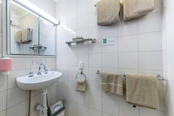 Best Western Melbourne's Princes Park Motor Inn - Tourism Caloundra 18