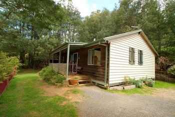 Hill 'N' Dale Farm Cottages - Tourism Caloundra 23