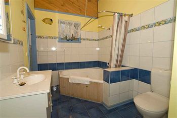 Hill 'N' Dale Farm Cottages - Tourism Caloundra 8