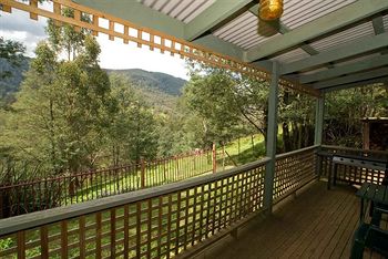 Hill 'N' Dale Farm Cottages - Tourism Caloundra 19