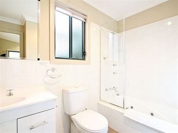 Gateway Lifestyle The Pines - Tourism Caloundra 3