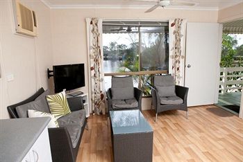 Maroochy River Resort & Bungalows - Tourism Caloundra 12