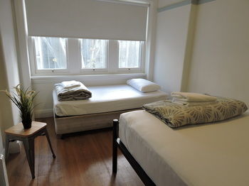 Highfield Hotel - Tourism Caloundra 9