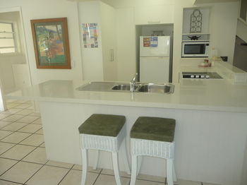 Sunset Cove Noosa - Tourism Caloundra 0