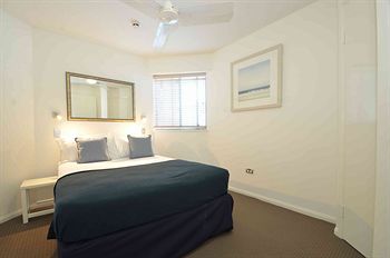 Malibu Mooloolaba - Tourism Caloundra 4