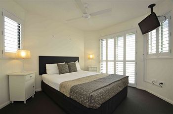 Malibu Mooloolaba - Tourism Caloundra 7