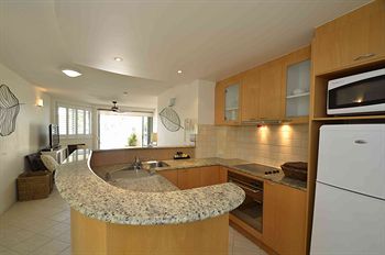 Malibu Mooloolaba - Tourism Caloundra 12