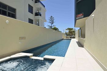 Malibu Mooloolaba - Tourism Caloundra 19