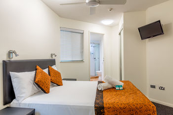 Malibu Mooloolaba - Tourism Caloundra 42