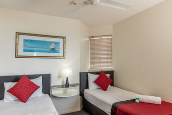 Malibu Mooloolaba - Tourism Caloundra 48