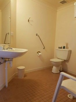 Hotel Avonleigh - Tourism Caloundra 60