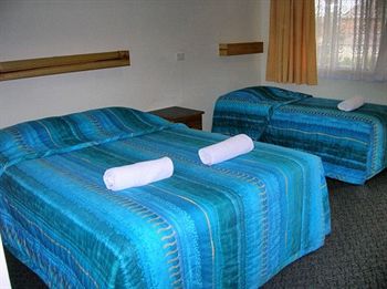 Bucketts Way Motel And Restaurant - Tourism Caloundra 1
