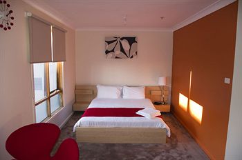 Nomads St Kilda Beach - Hostel - Tourism Caloundra 8