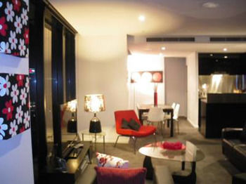 Docklands Executive Apartments - Tourism Caloundra 11