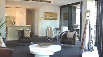 Docklands Executive Apartments - Tourism Caloundra 14