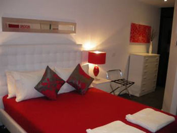 Docklands Executive Apartments - Tourism Caloundra 20