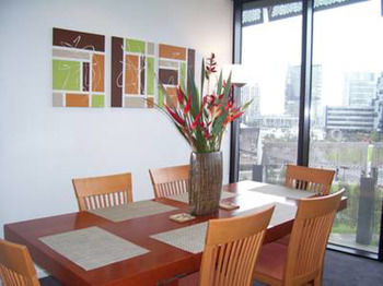 Docklands Executive Apartments - Tourism Caloundra 24