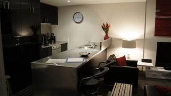 Docklands Executive Apartments - Tourism Caloundra 29