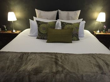 Lilies Luxury Retreats - Tourism Caloundra 49