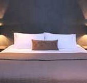 Lilies Luxury Retreats - Tourism Caloundra